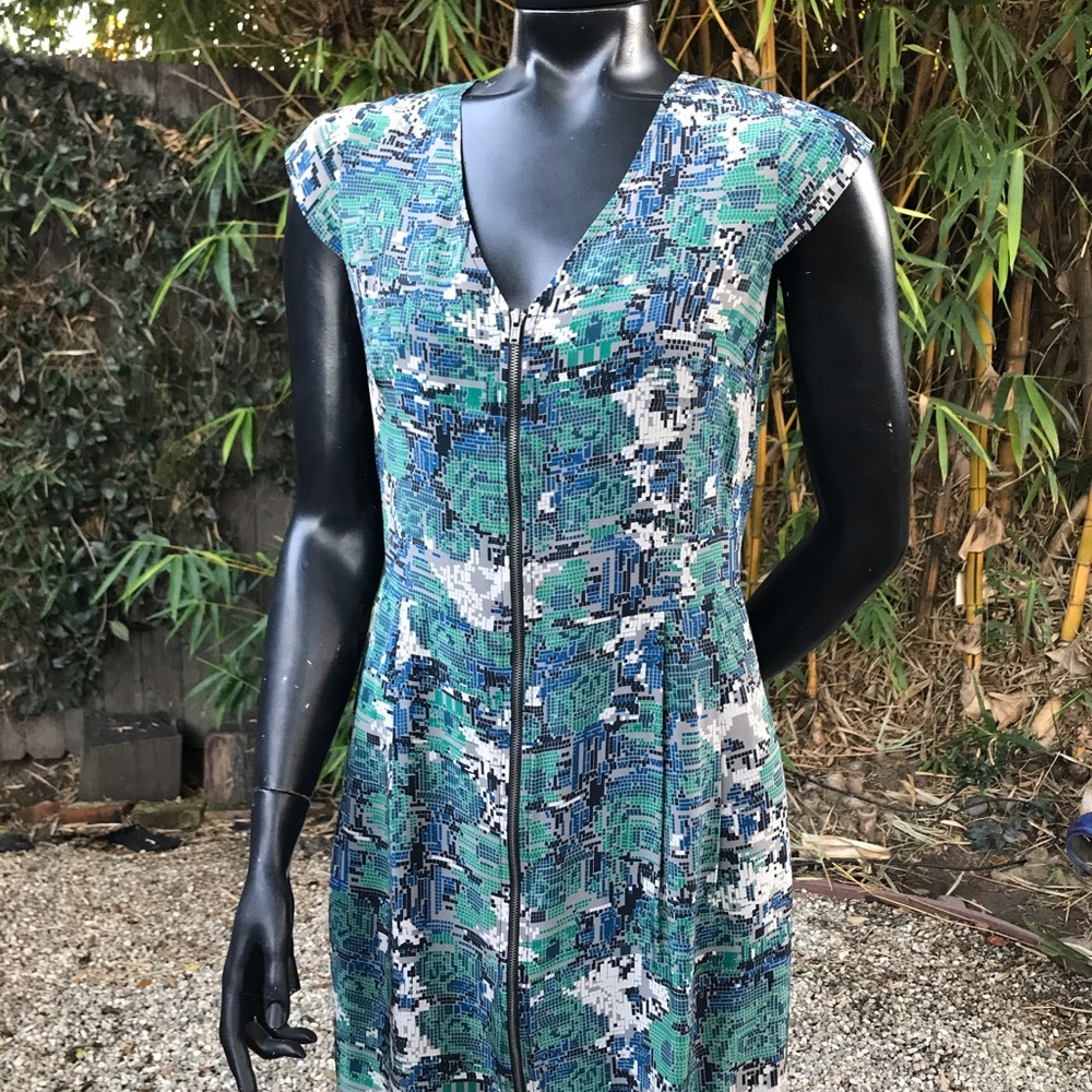 Zip Front Cap Sleeve Floral Dress